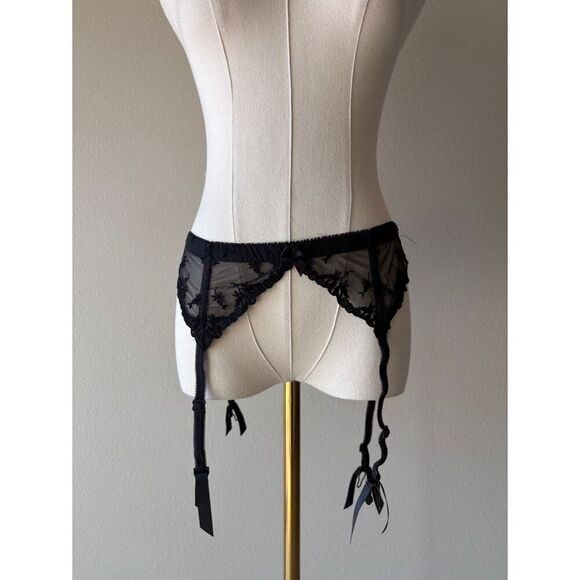 Victoria's secret 90s vintage set of 2 garter lace belts - Picture 8 of 12